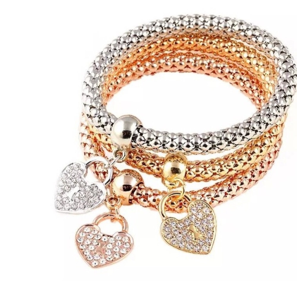 NIB Super Cute Love Bracelet Trio